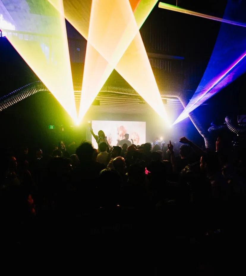 RSN8 event, spectrum lasers over the crowd, Toronto